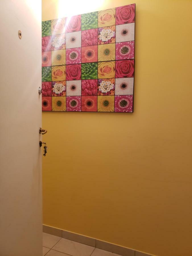 Sunshine Split Apartment Bagian luar foto